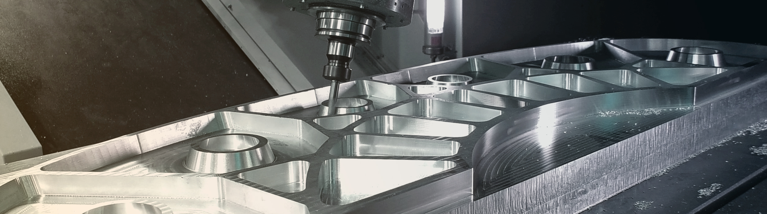 большой заглавный баннер с с голубым градиентом-восстановлено-восстановлено